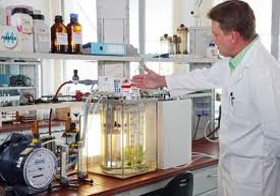 ラボ型（卓上型）